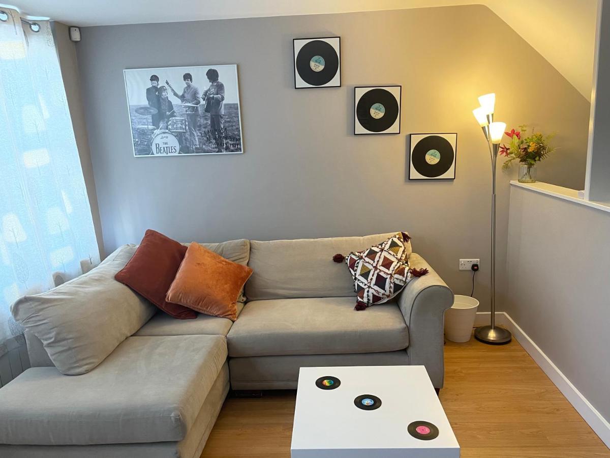 Hot Numbers Apartment Cambridge  Luaran gambar