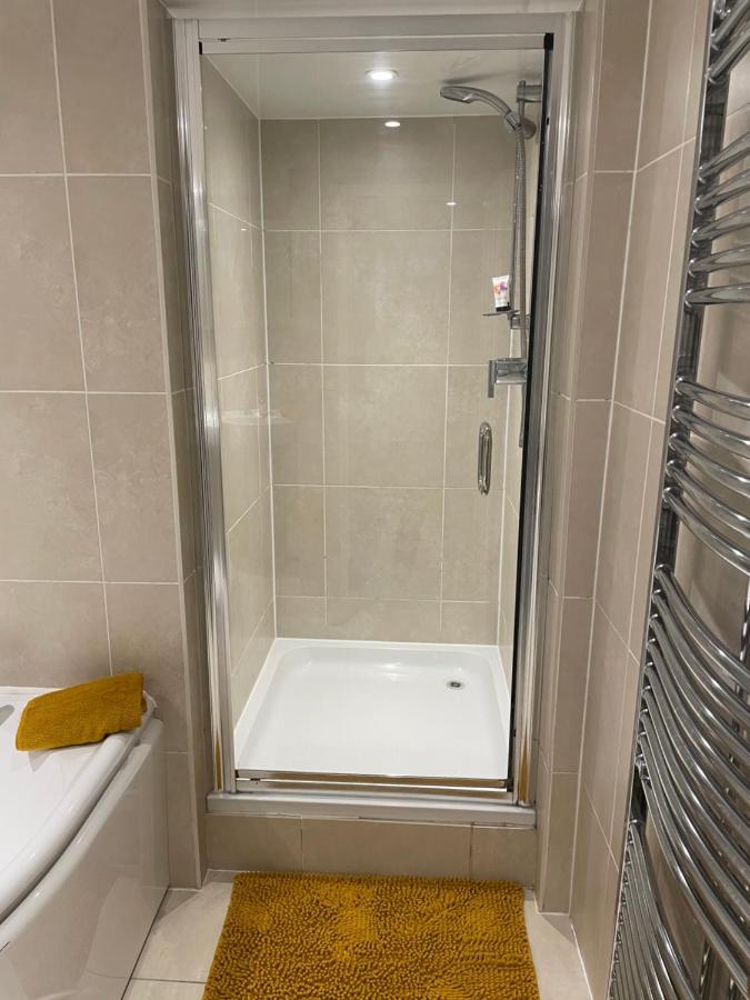 Hot Numbers Apartment Cambridge  Luaran gambar
