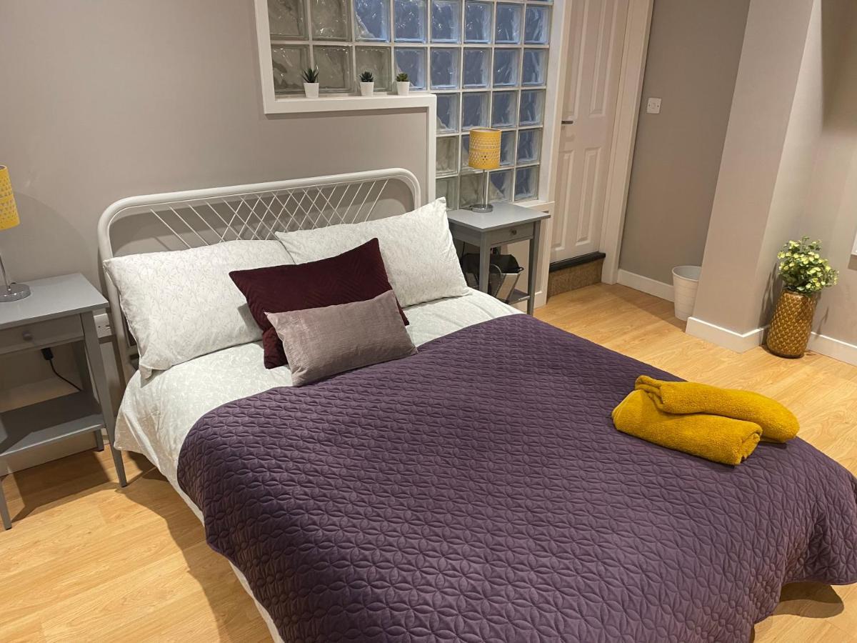 Hot Numbers Apartment Cambridge  Luaran gambar