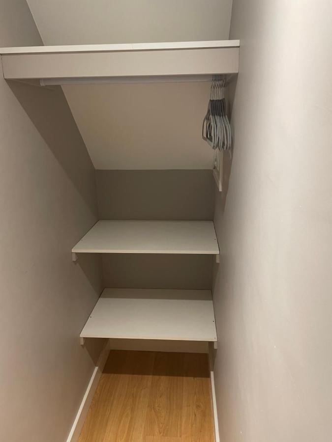 Hot Numbers Apartment Cambridge  Luaran gambar